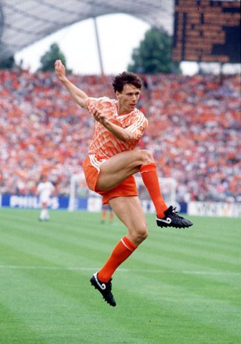 1988欧洲杯决赛零角度射门