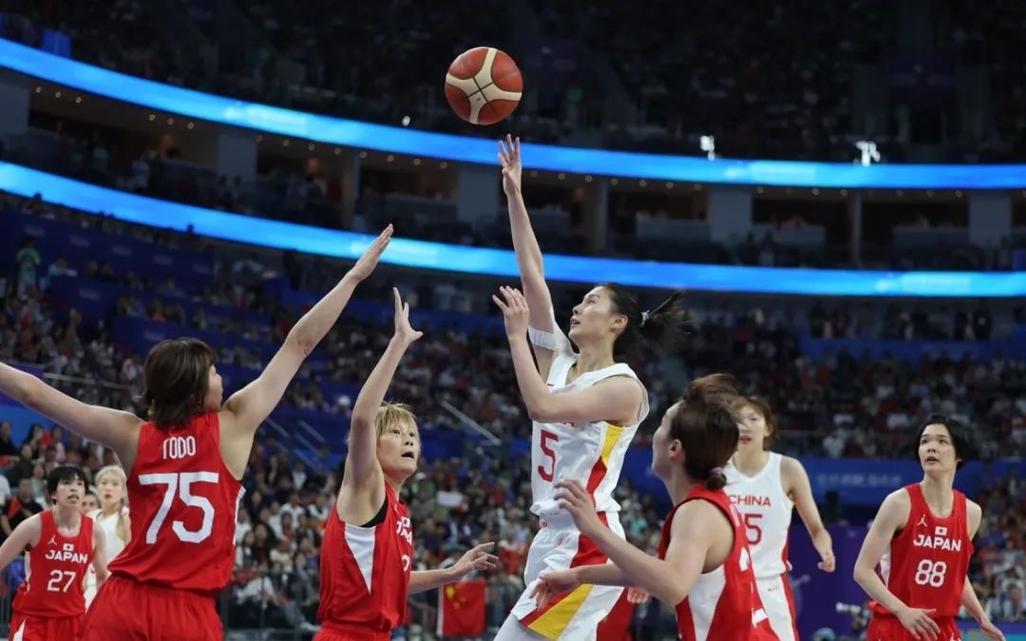 女篮亚运会vs日本全屏回放的相关图片