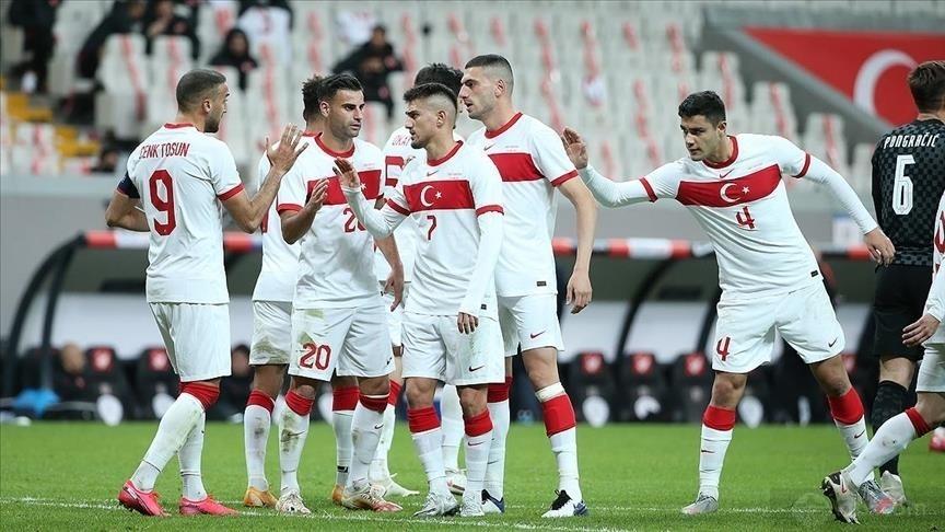 欧洲杯土耳其瑞士欢呼吧的相关图片