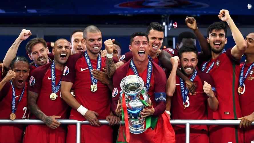 葡萄牙欧洲杯冠军报道的相关图片